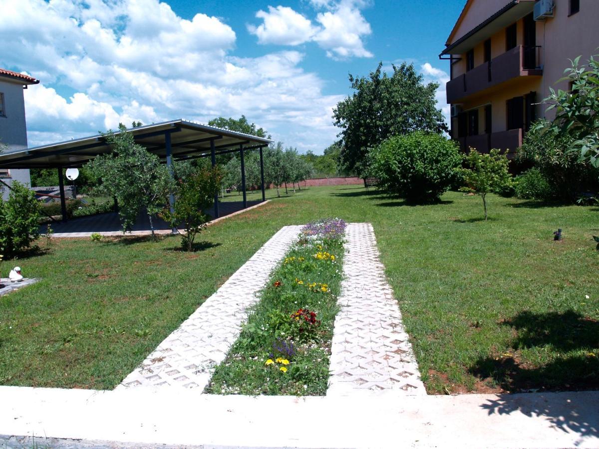 Karolina - Oasis Apartmán Pula